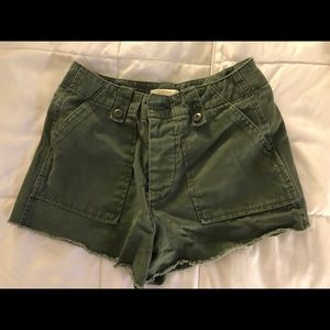 Cute olive military shorts only worn few times
